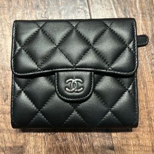 Authentic Chanel Classic Small Flap Wallet Lambskin Silver Hardware